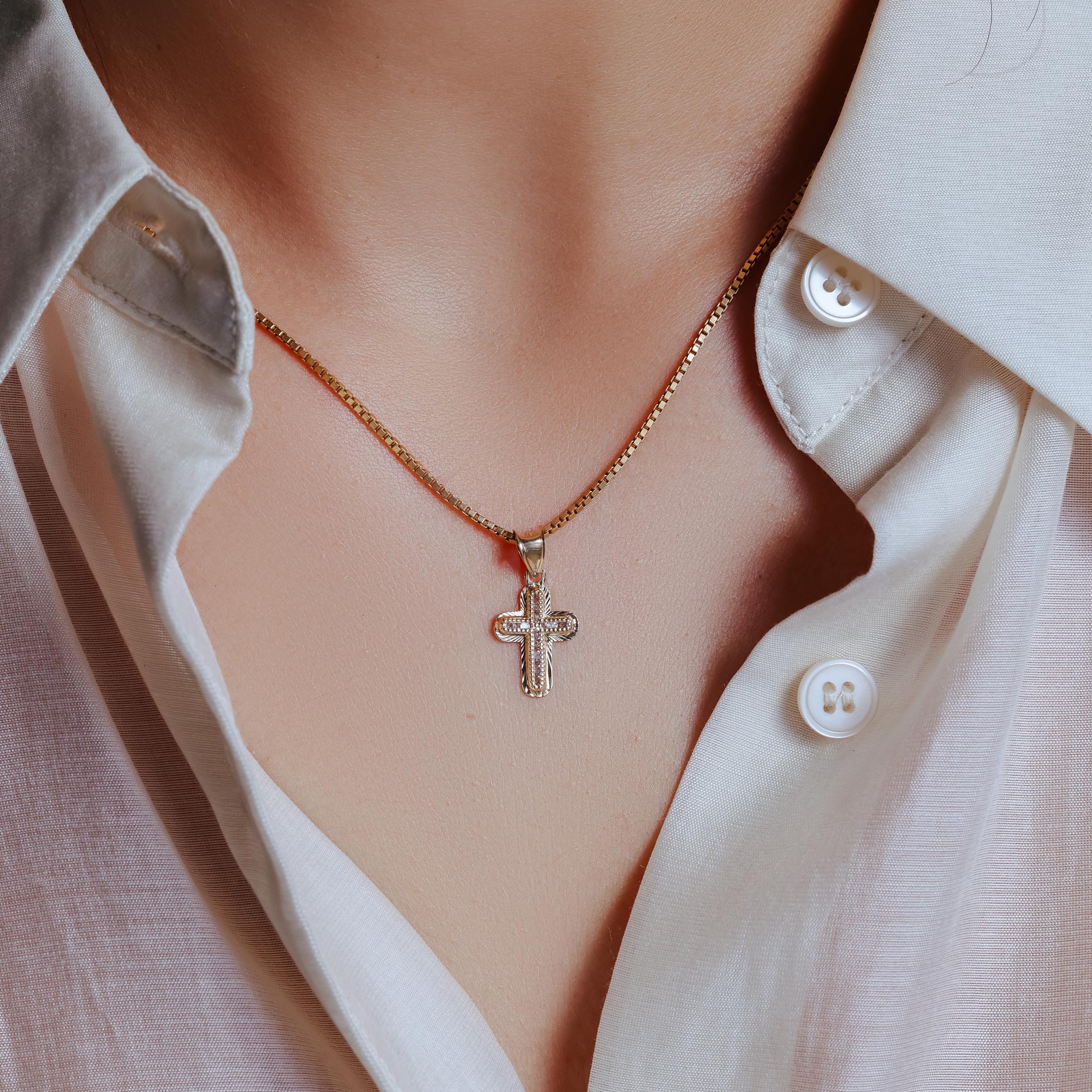 14P00055 - 14 Karat Yellow Gold Diamond Cut Beaded Crucifix Clear CZ Pendant - Image 2