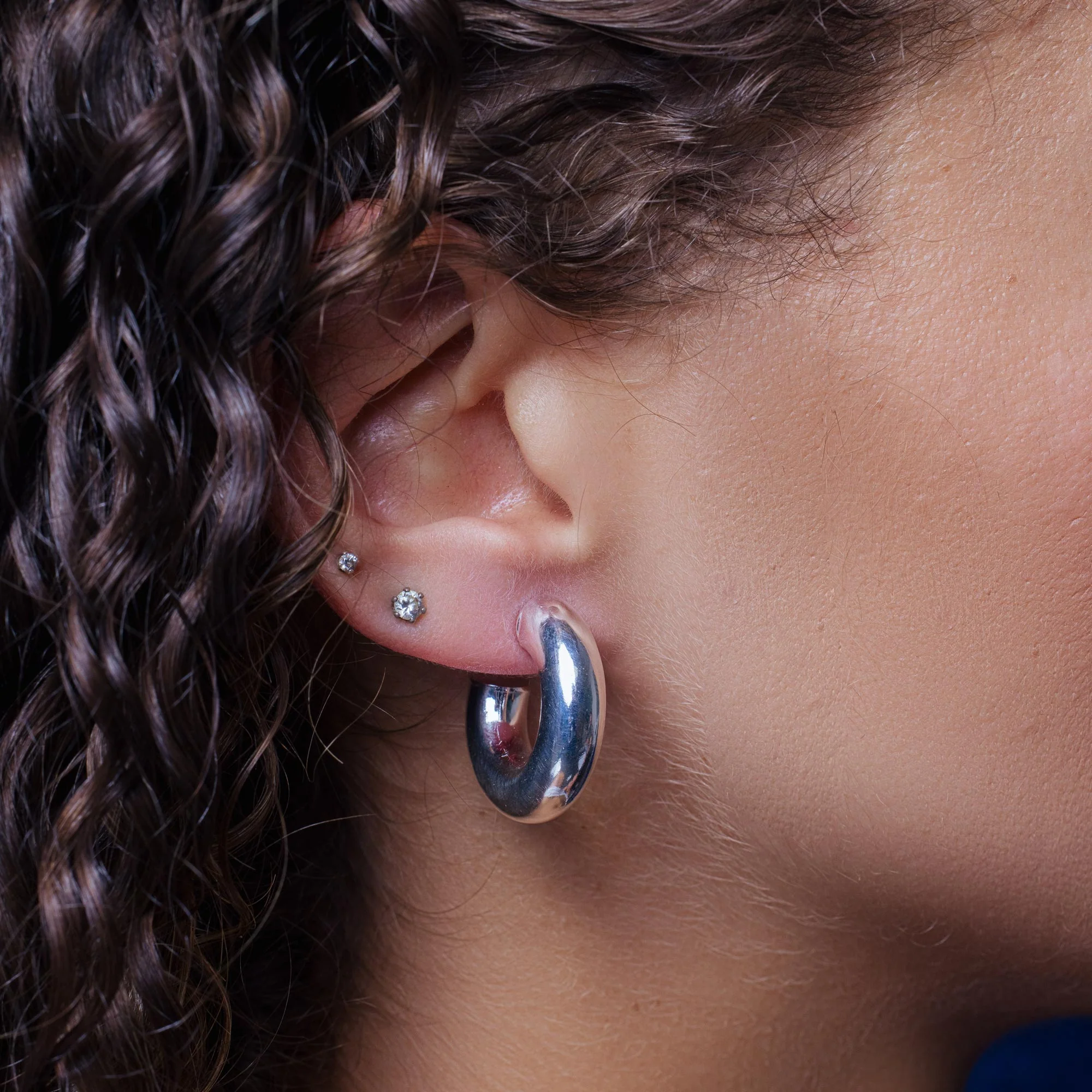 925 Sterling Silver High Polished Puffed 4mm Thick Hoop Earring - ARE00032 - Image 2