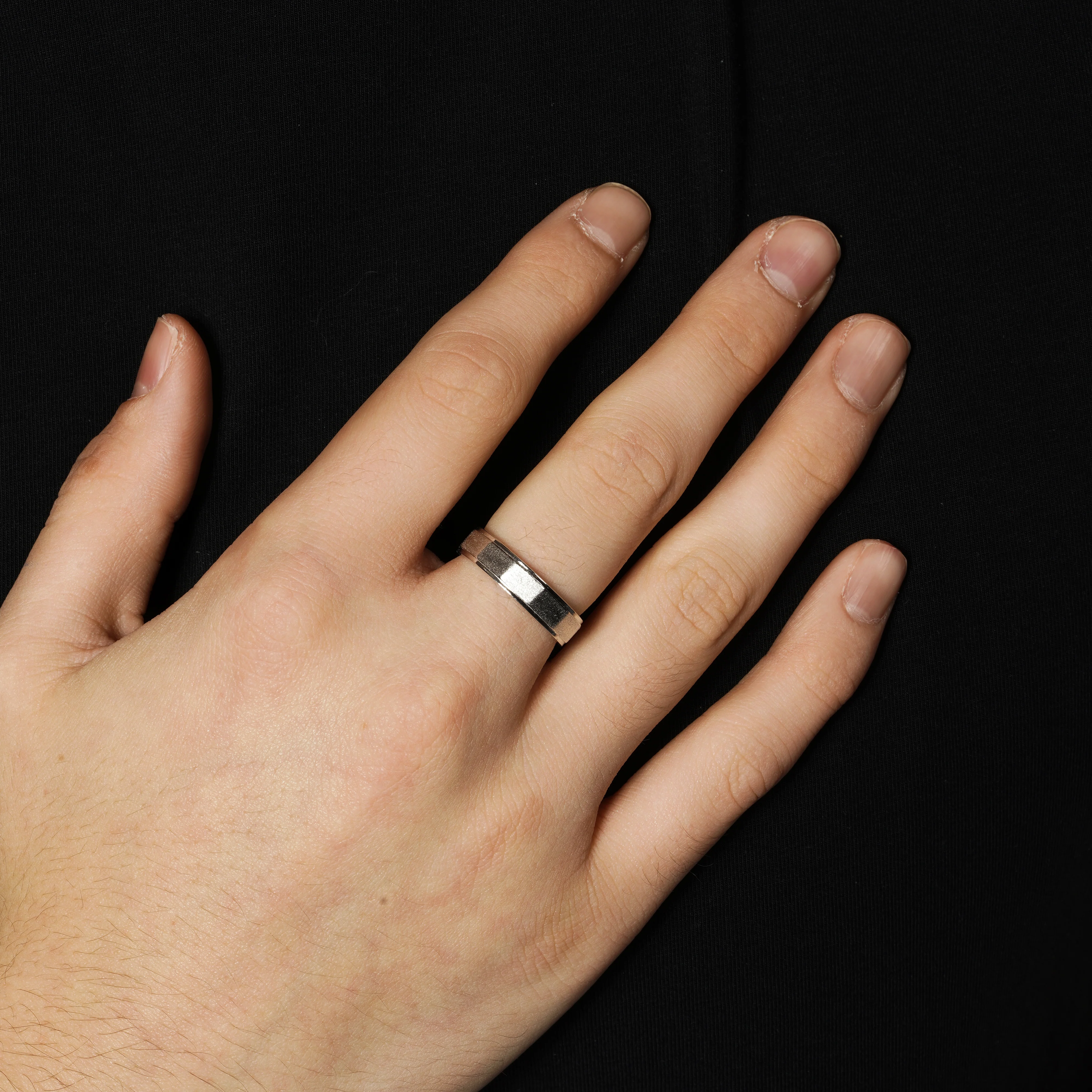 Rhodium Plated 925 Sterling Silver Men's Beveled Edge Band 5.5mm Ring - TGR00007 - Image 2
