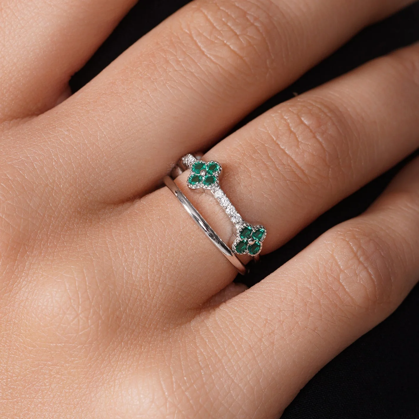 Rhodium Plated 925 Sterling Silver Triple Clover Plain Rounded Band Clear and Green CZ Ring Set - JTR00004 - Image 3