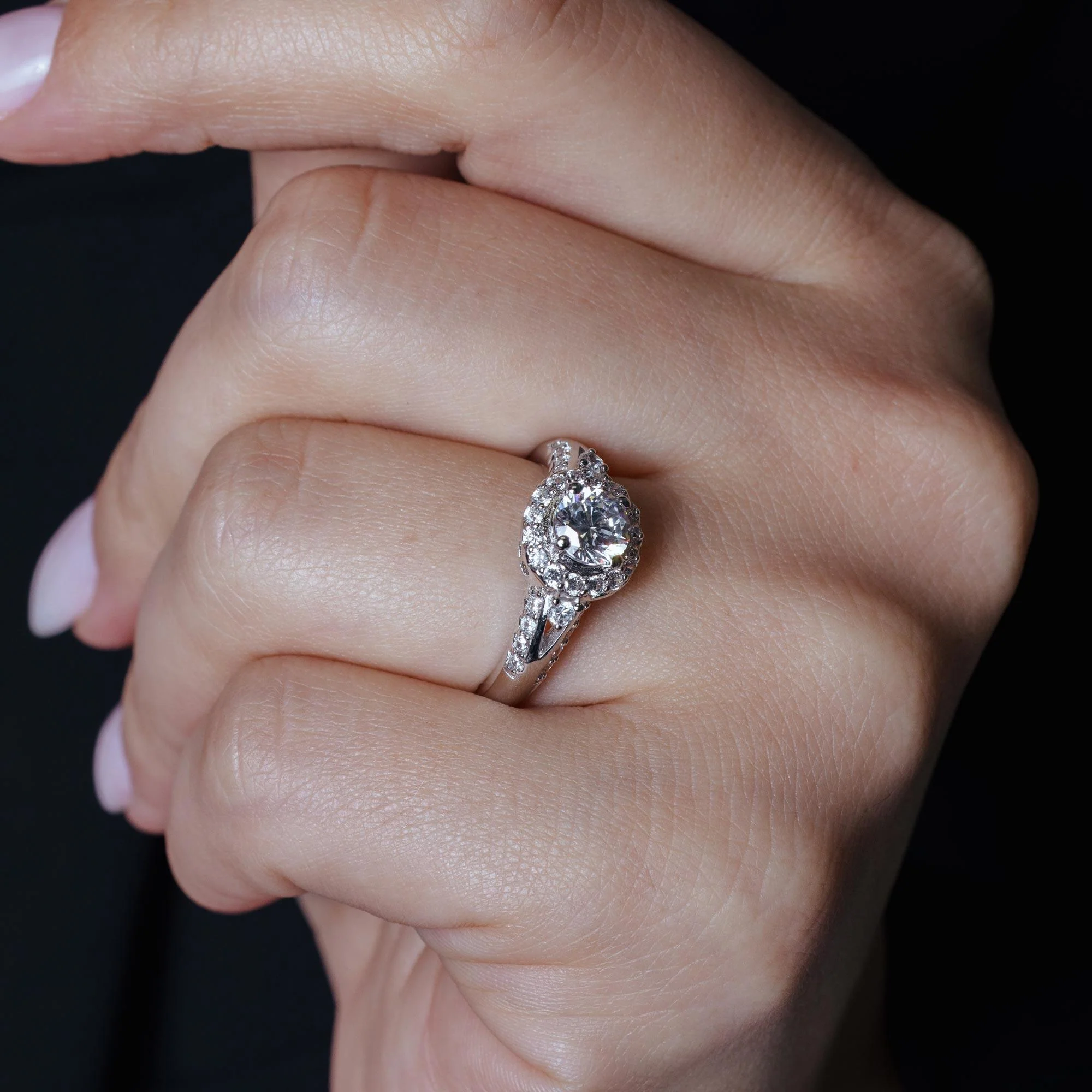 Rhodium Plated 925 Sterling Silver Clear Cluster CZ Round Ring - ACR00019 - Image 2