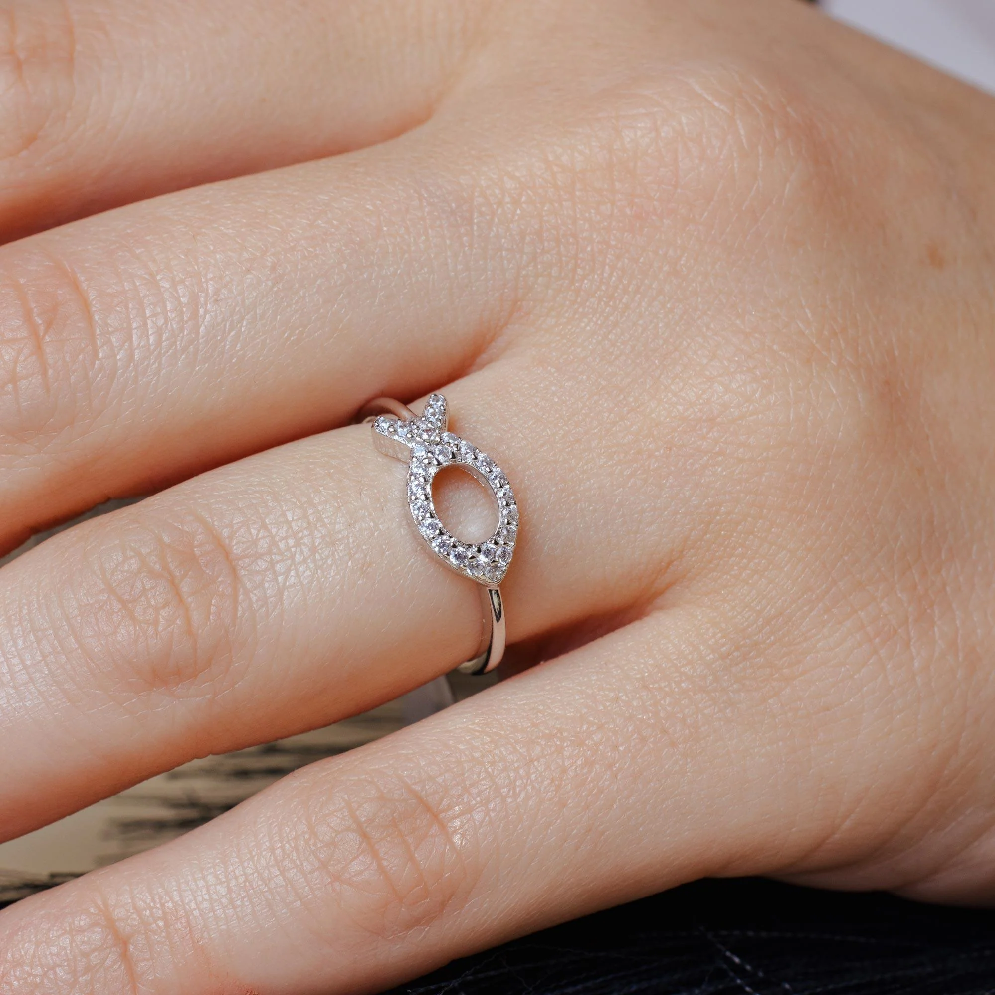 Rhodium Plated 925 Sterling Silver Open CZ Fish Ring - BGR01289 - Image 2